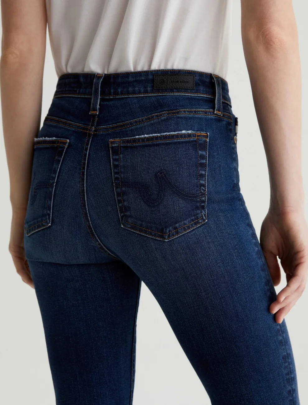 AG Jeans - Mari Extended Mid-Rise Slim Straight