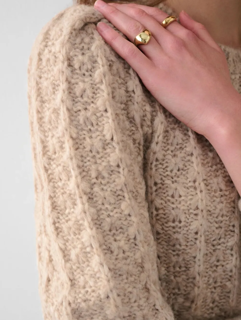 White+Warren - Plush alpaca blend pointelle puff sleeve crewneck