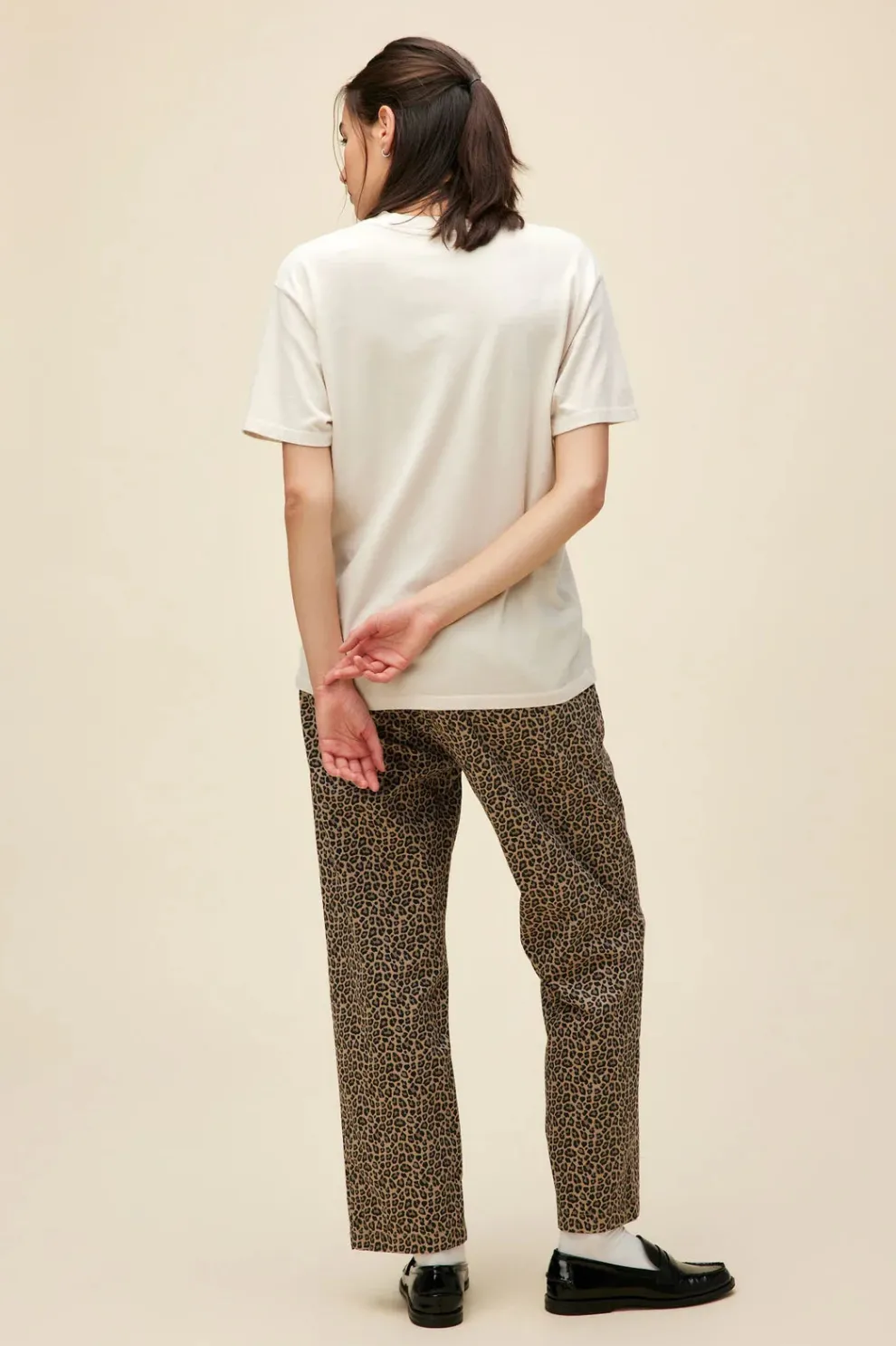 Daydreamer - Nirvana Lilies Weekend Tee